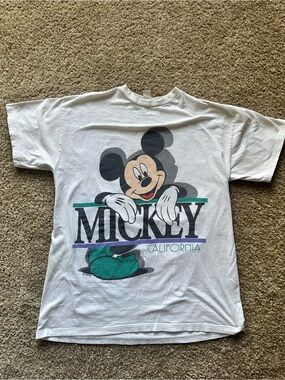 RARE Vintage 90s Disney California Mickey Mouse T-Shirt Size XL with BACKHIT